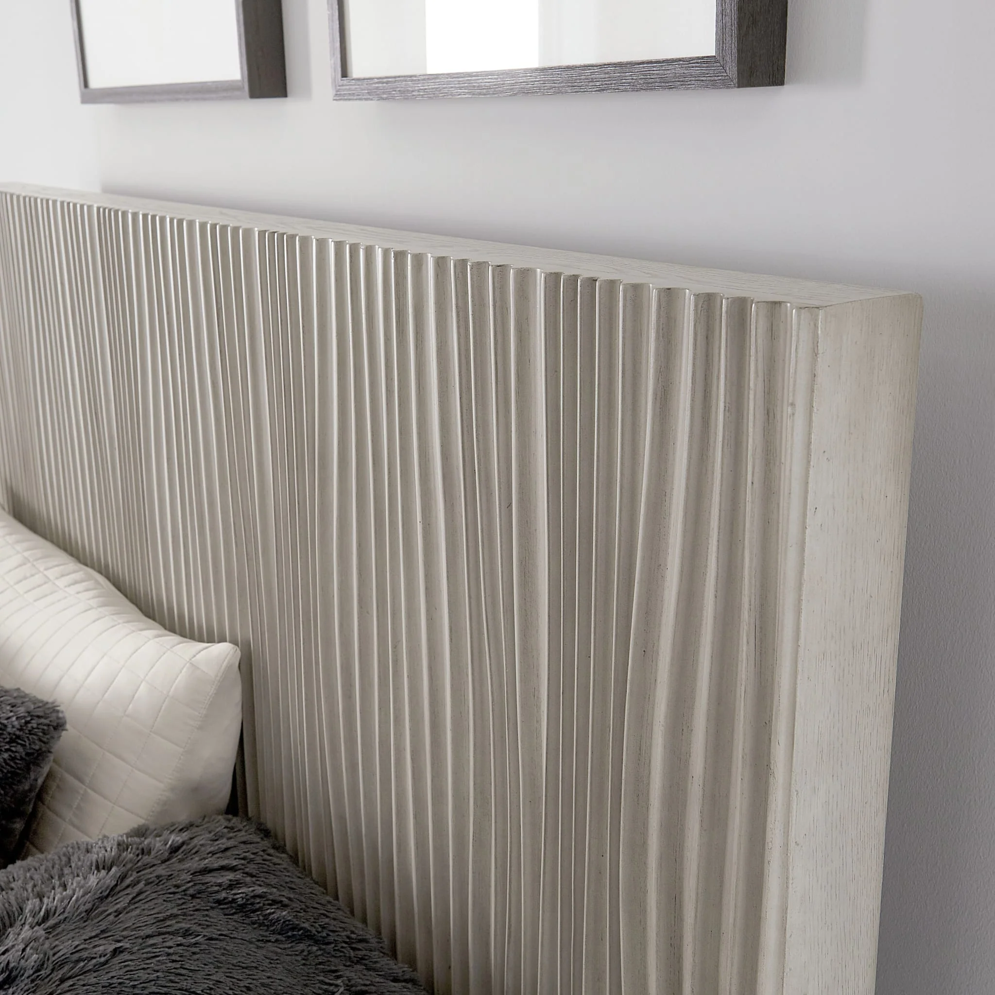Argento Wave-Patterned Bed in Misty Grey - Image 4