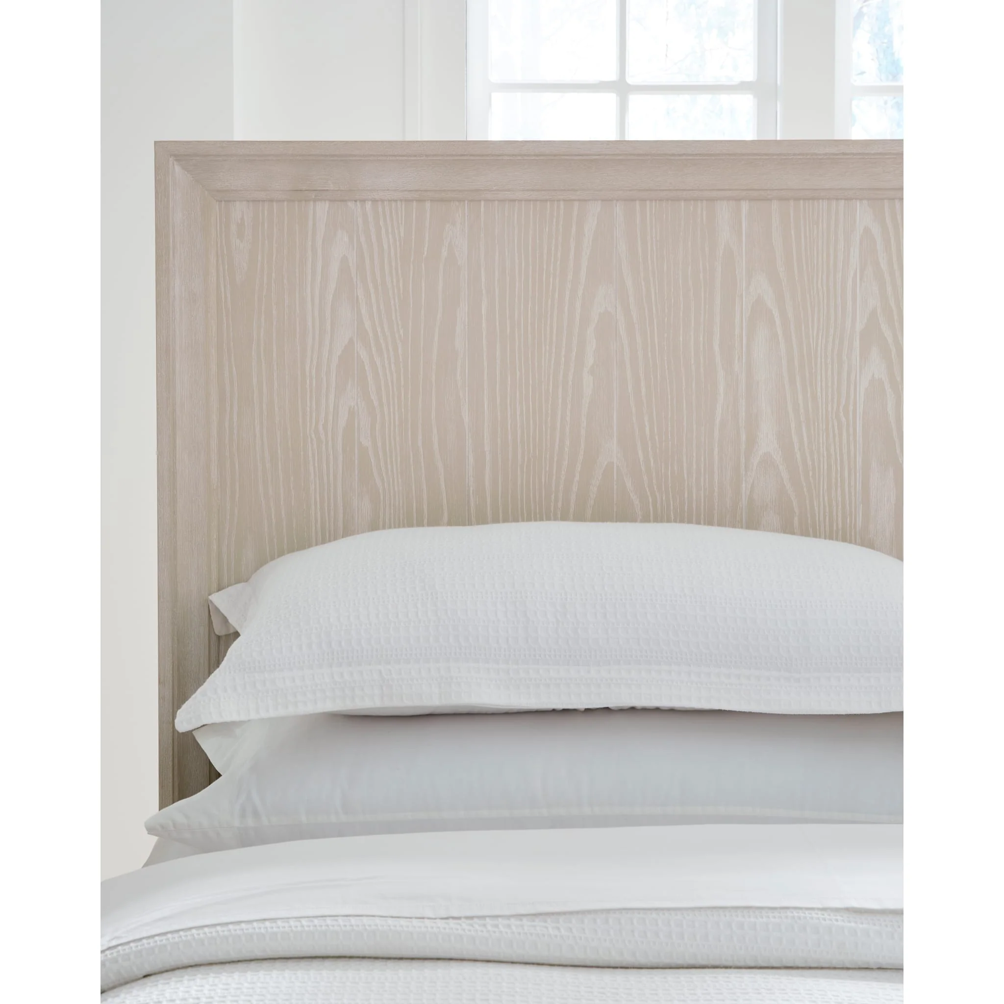 Maxime Two Drawer Footboard Storage Platform Bed In Ash - Image 3