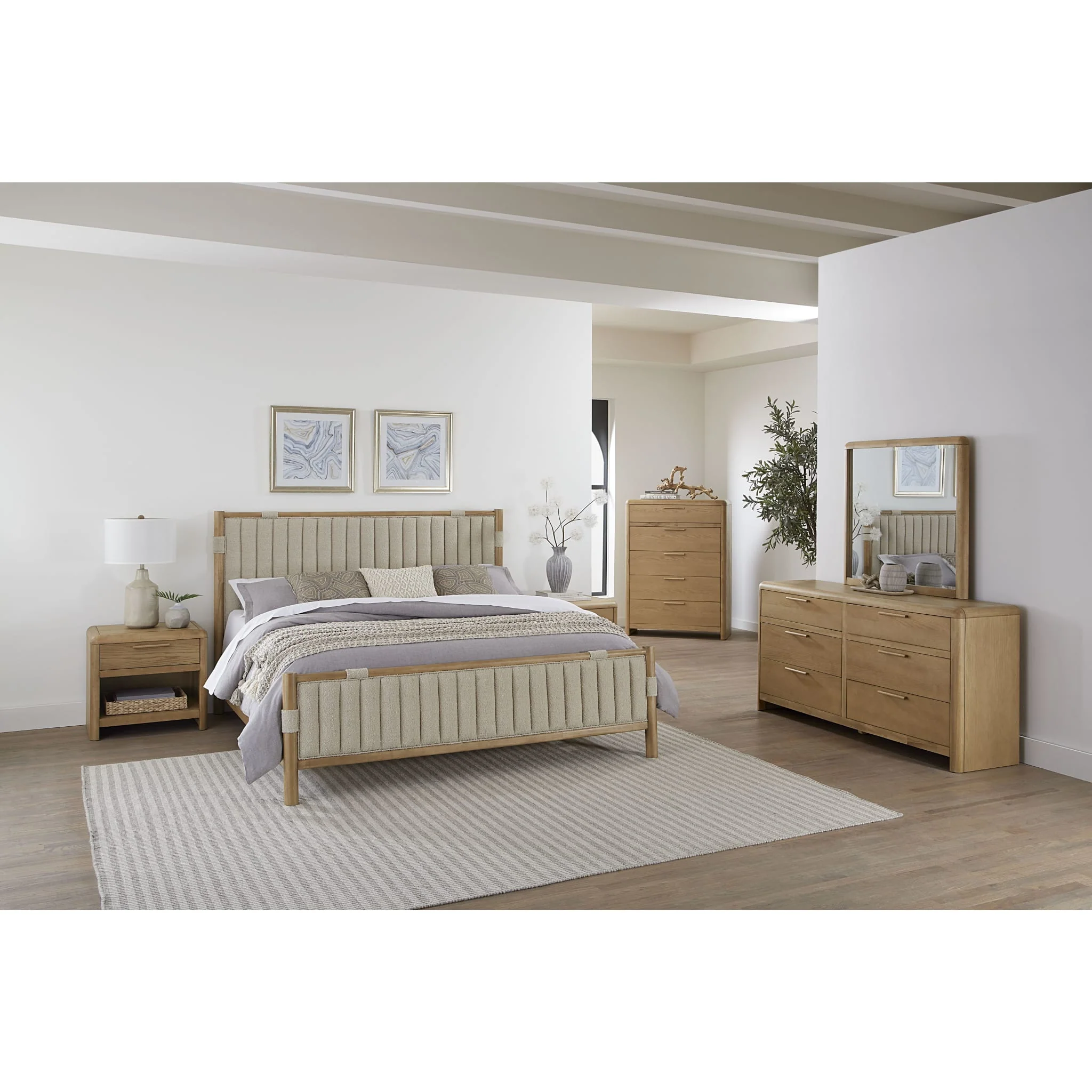 Furano Upholstered Panel Bed in Ginger and Brun Boucle - Image 3