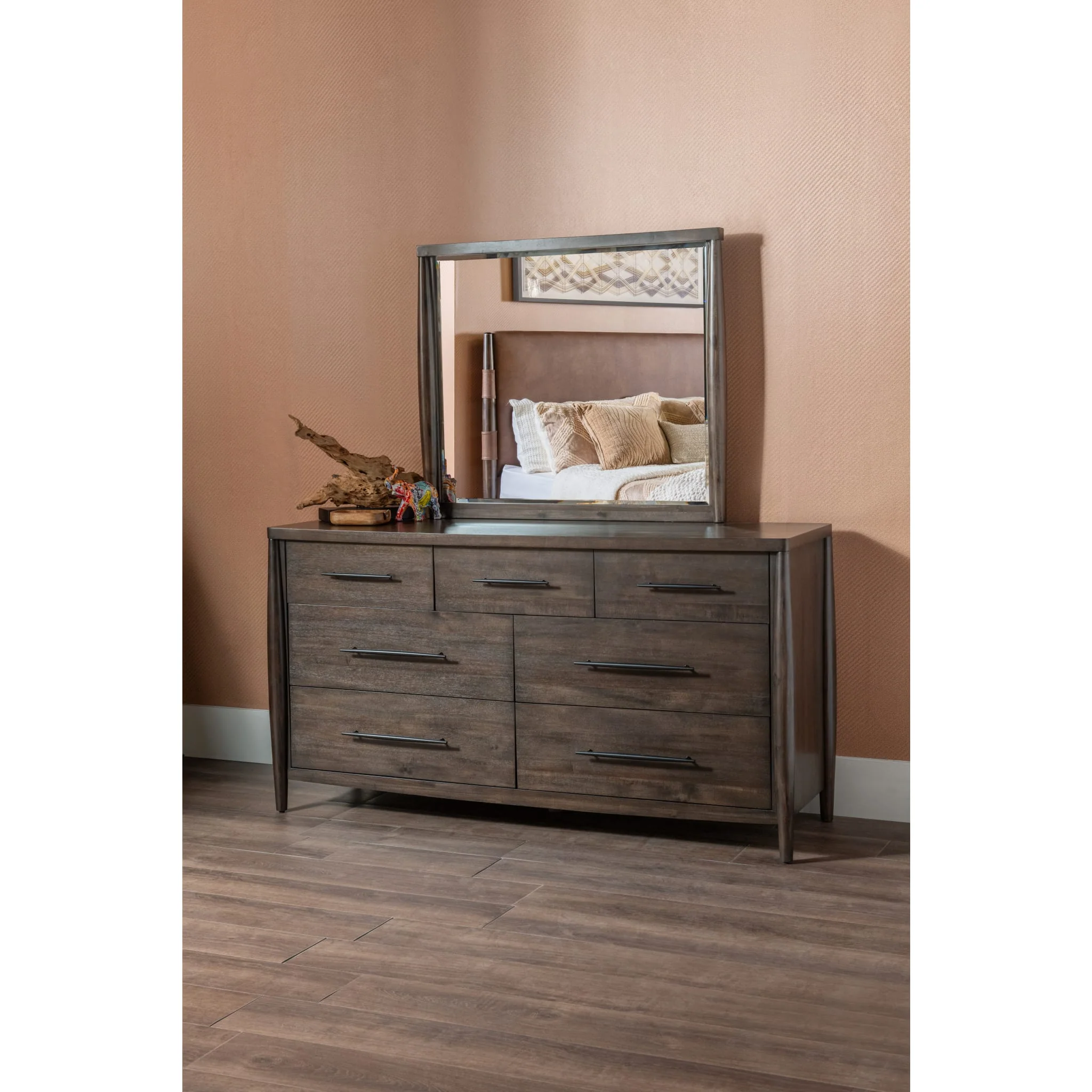Koko Seven Drawer Acacia Wood Dresser in Minx - Image 9