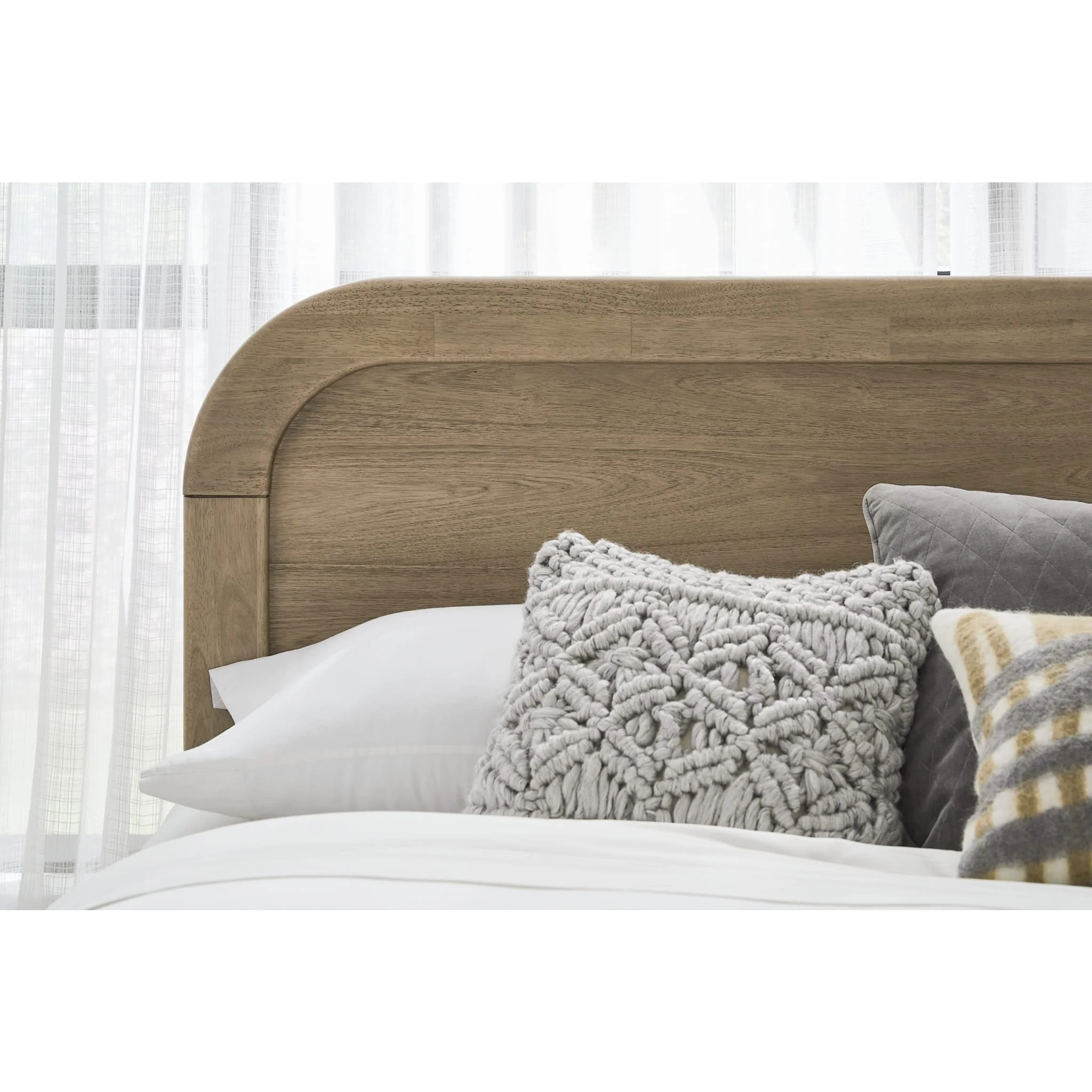 Kione Acacia Wood Platform Bed in Lioness - Image 11
